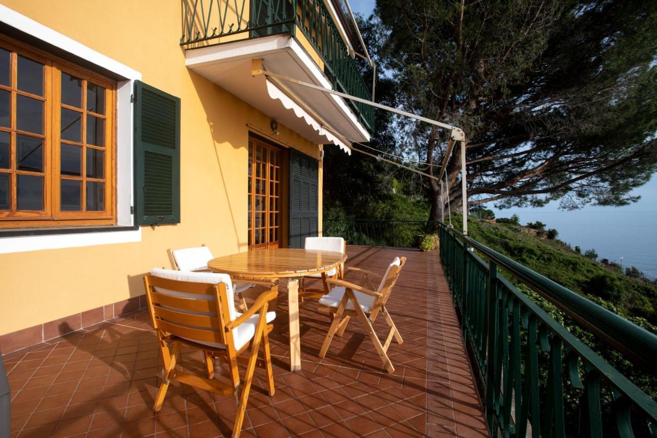 080 - La Villa Storica Il Vigneto 45B, Terrazza Sul Mare - Parcheggio Privato Gratis Moneglia Exterior photo